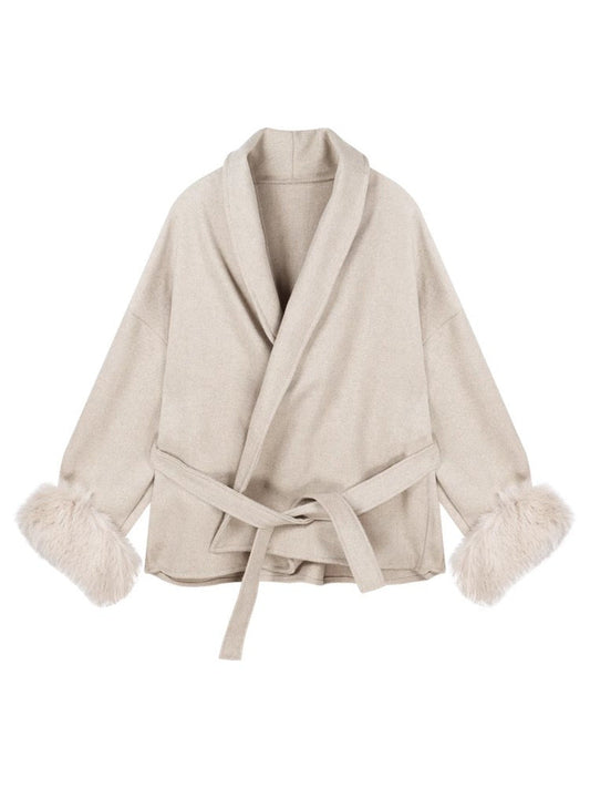 Virale Jacke mit Fellärmel