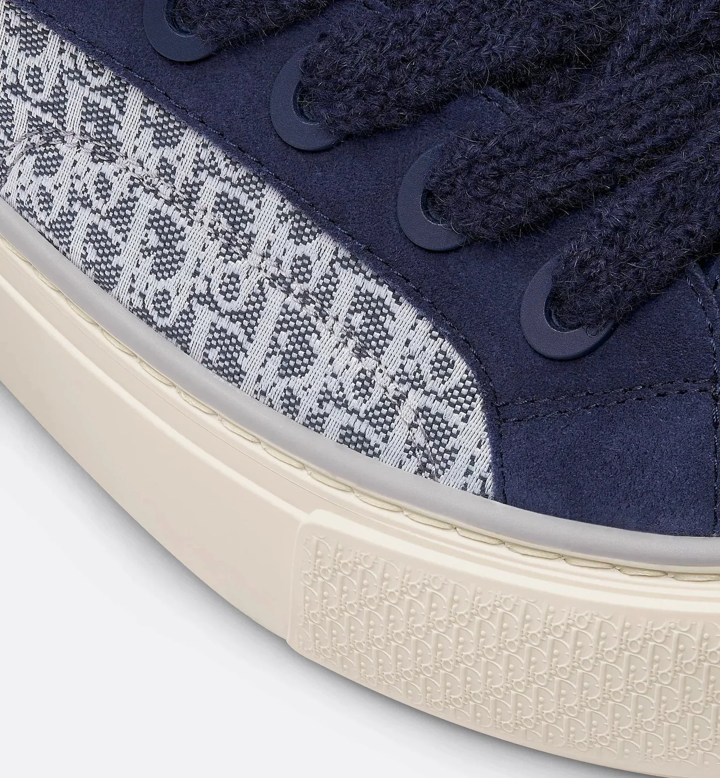 B33 SPIN Sneaker