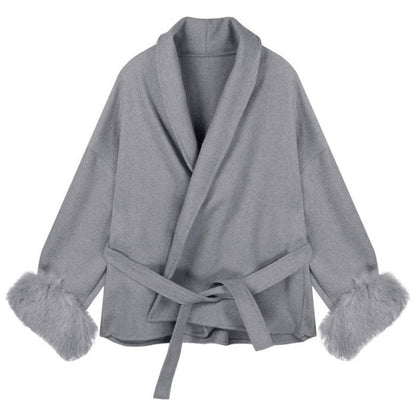 Virale Jacke mit Fellärmel